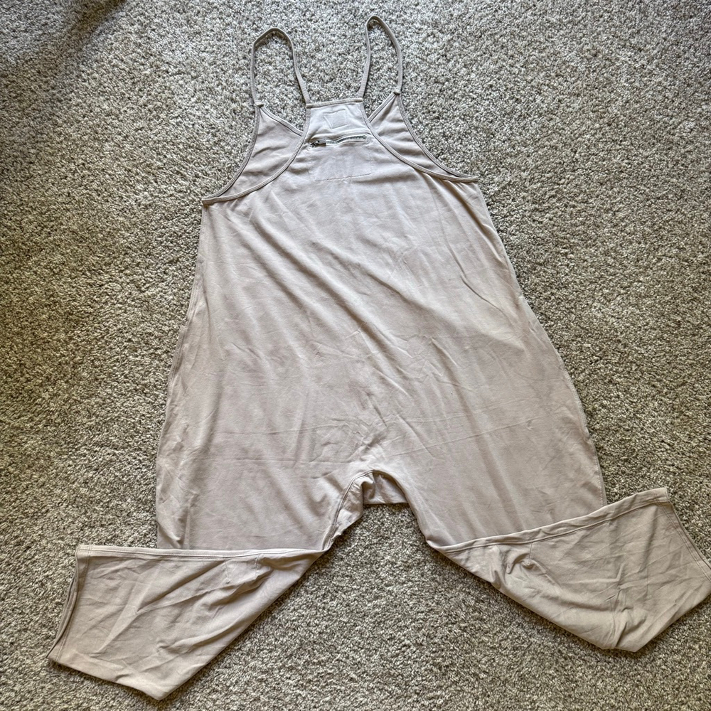Free People Hot Shot Onesie NWOT Medium Mocha Latte FP Movement - Picture 5 of 7